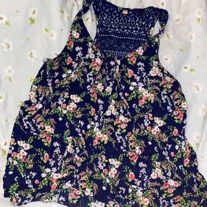 Flowy-Floral Navy Tank